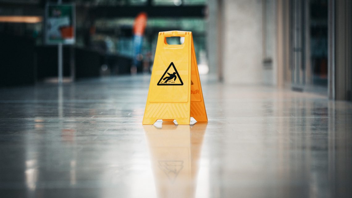 slip and fall sign
